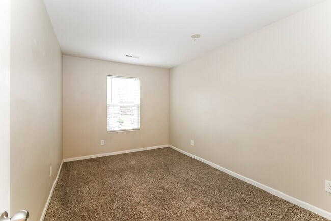 Building Photo - 12327 Bending Branch Rd