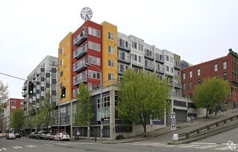 Building Photo - Spacious Belltown Condo @ the Ideal Location!