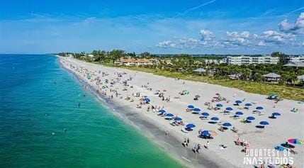 Building Photo - Beach Island Home! Manasota Key! Beach access across the street.