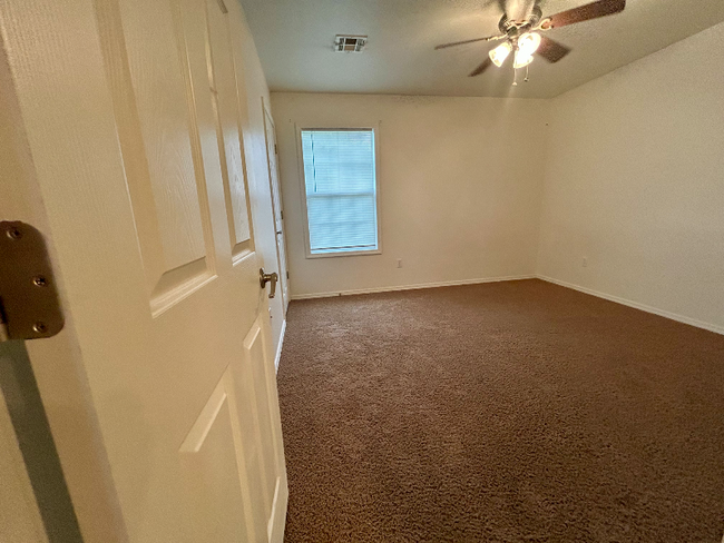 Building Photo - 63021 E 285 Ct