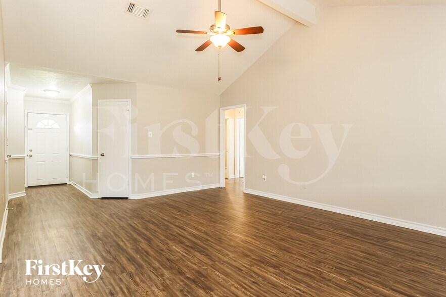 Building Photo - 20327 Bridgedale Ln