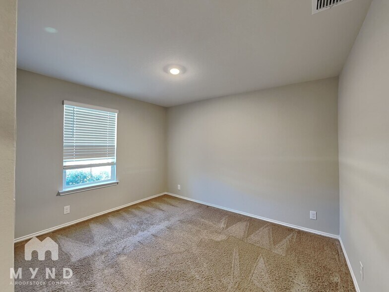 Building Photo - 14614 Fronted Goose