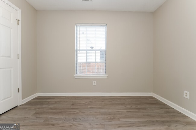 Building Photo - 5754 Star Flower Dr