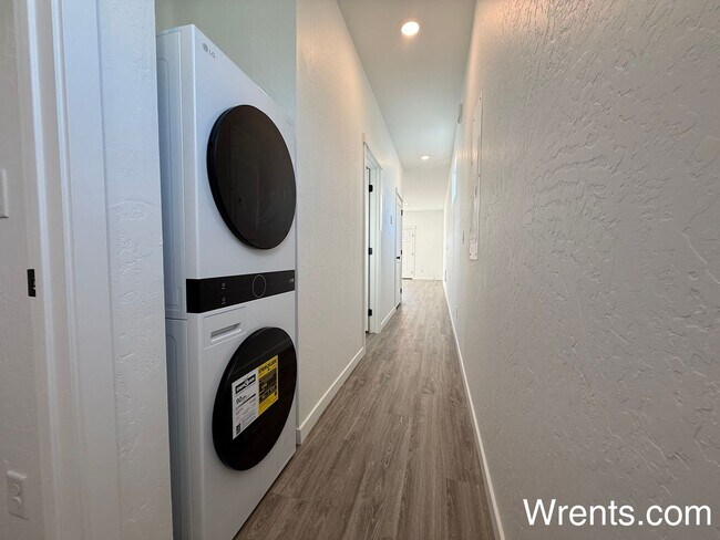 Building Photo - New Build Duplex