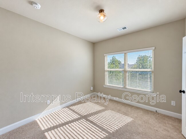 Building Photo - 1260 Stone Castle Cir