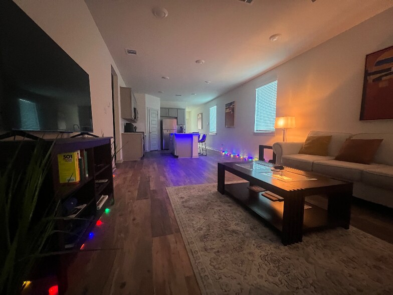 Building Photo - 109 Scarborough Wy