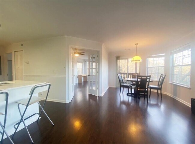 Building Photo - 1119 Sandy Ln Dr