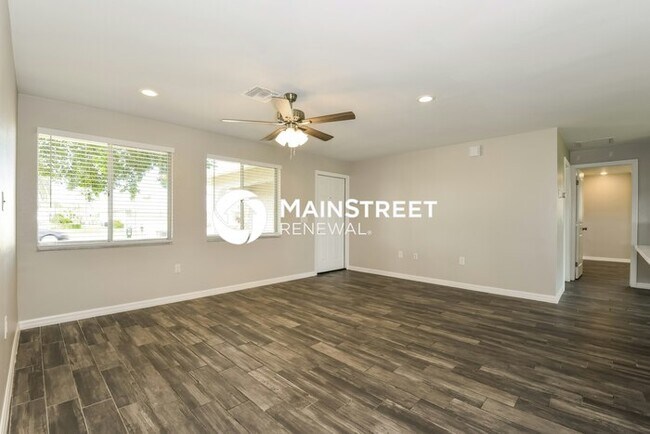 Building Photo - 3 Bedroom Pet-Friendly Home in Cape Coral,...