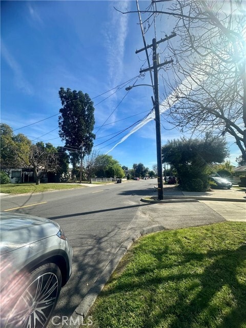 Building Photo - 119 Walnut Grove Ave