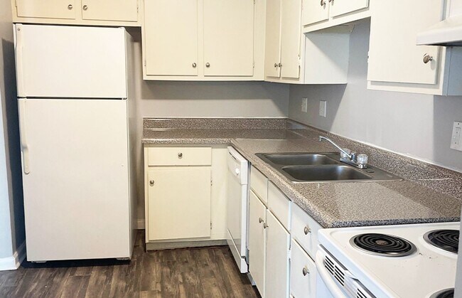 Interior Photo - Spyglass
