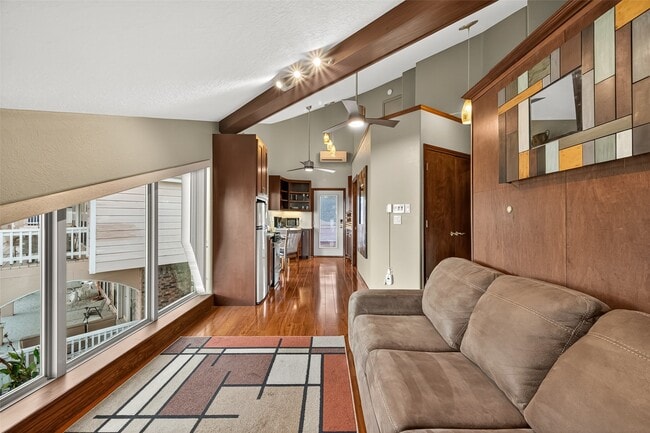 Building Photo - 1623 Lake Arbor Dr