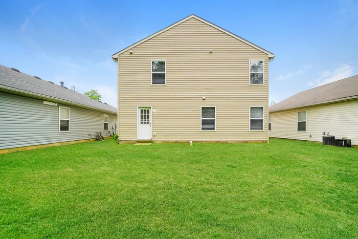 Building Photo - 3948 Rosette Dr