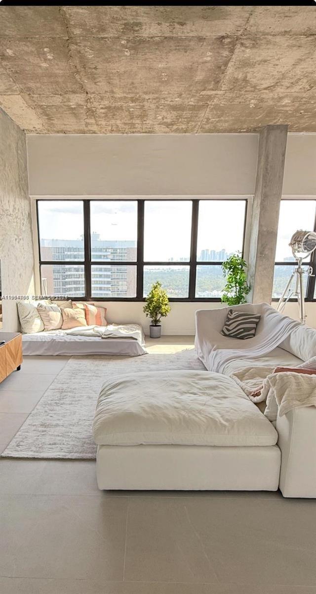 Building Photo - 780 NE 69th St