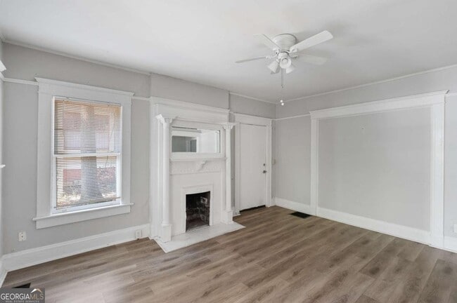 Building Photo - 742 Charles Allen Dr NE