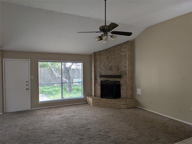 Building Photo - 7210 Thicket Trail Dr