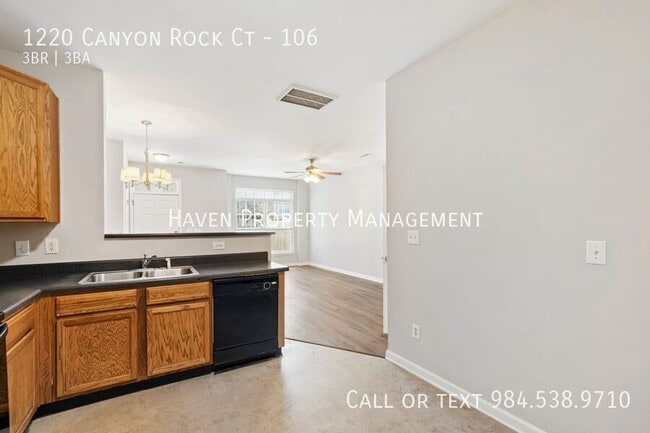 Building Photo - 1220 Canyon Rock Court