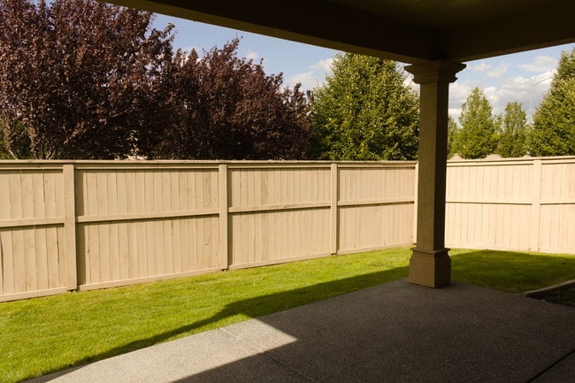 Building Photo - 2437 Bramasole Dr Way