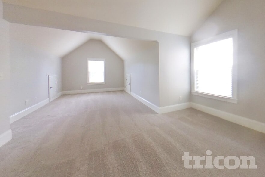 Building Photo - 191 Scenic Hills Dr
