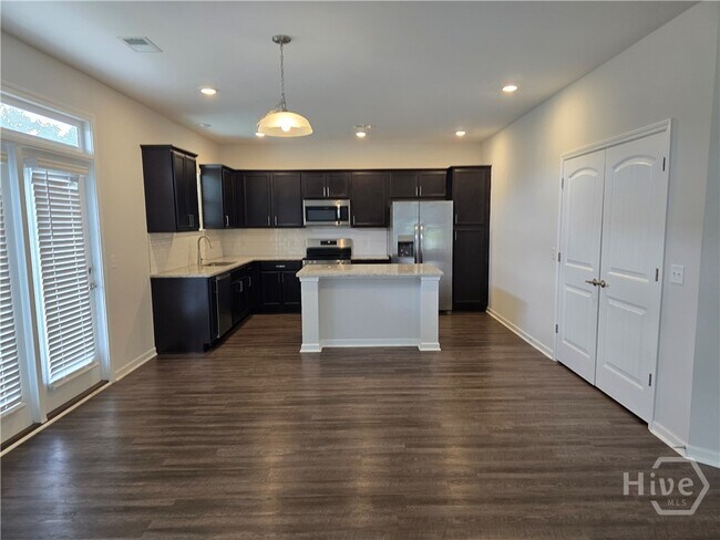 Building Photo - 15 Cantata Cir