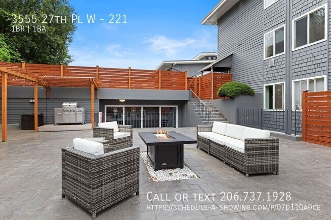 Building Photo - 3555 27th Pl W