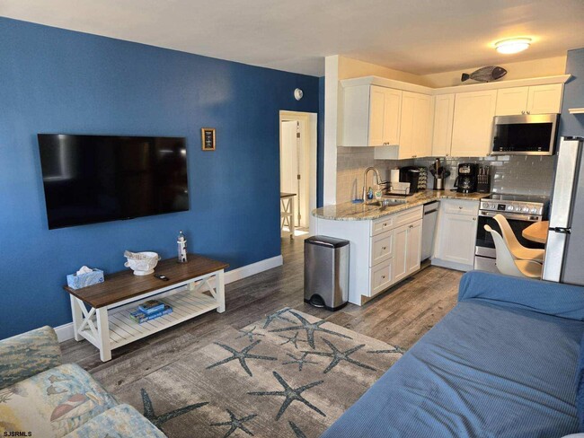 Building Photo - 3401 Ocean Ave