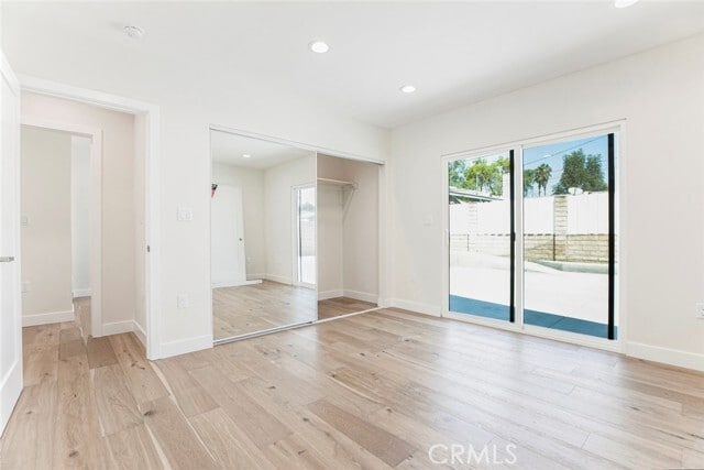 Building Photo - 10446 Woodley Ave