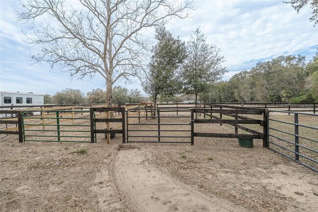 Building Photo - 8540 Boyt Rd