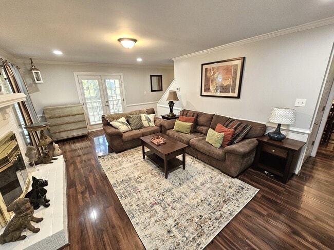 Building Photo - 10824 Drayton Rd