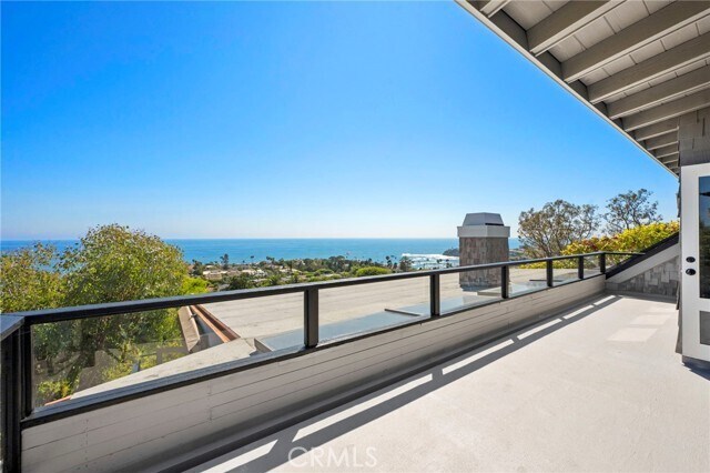 Building Photo - 1560 Sunset Ridge Dr