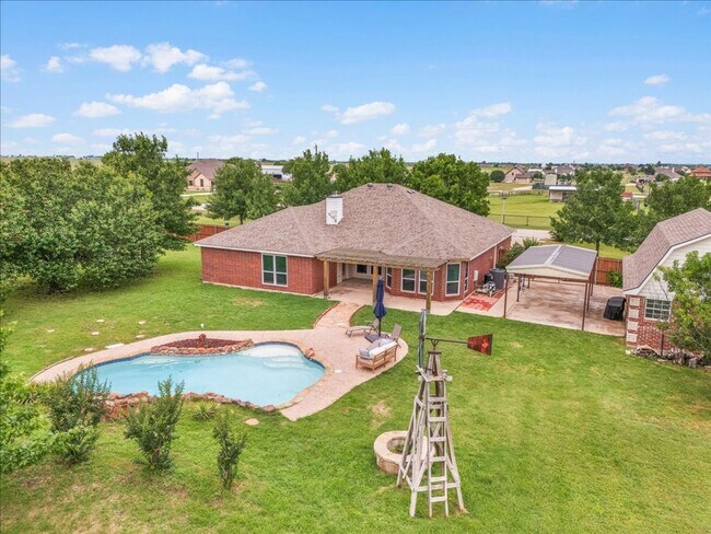 Building Photo - Luxury Lease on 1+ Acre with Saltwater Pool & Workshop in Ponder ISD!