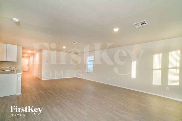 Building Photo - 5308 Fair Moon Dr