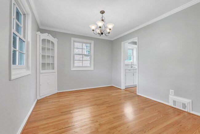 Building Photo - 4306 Alton Pl NW