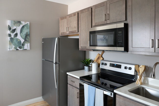 Kitchen - 1000 E Broadway
