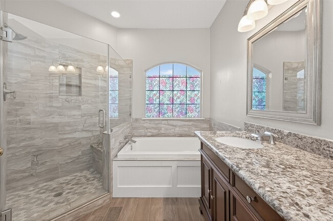 Building Photo - 2330 Everest Way