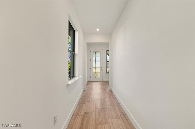 Building Photo - 1873 Amador Ct