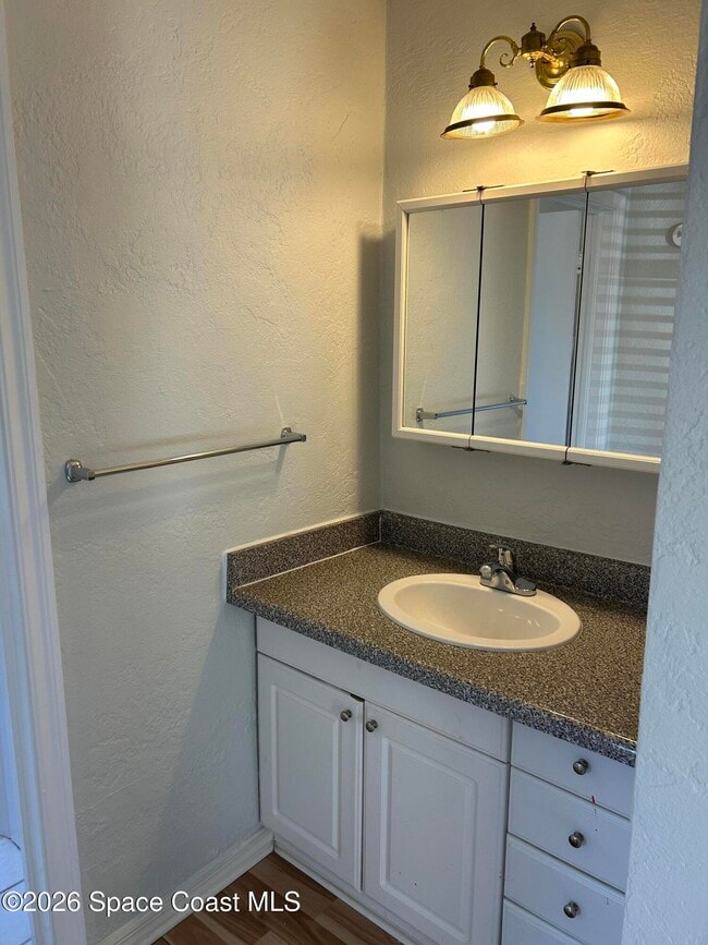 Building Photo - 832 Thomas Barbour Dr