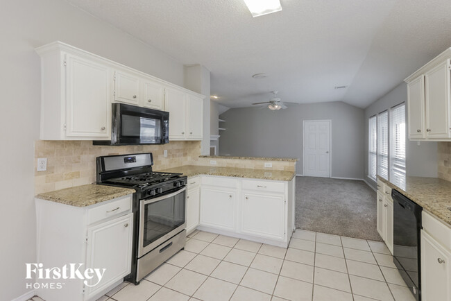 Building Photo - 2500 Crystal Falls Dr