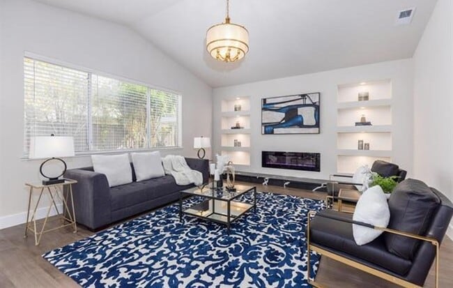 Building Photo - Private and Sizable 4BD/3BA Single Story Home in Livermore South, Easy Commute to 580 & 84!