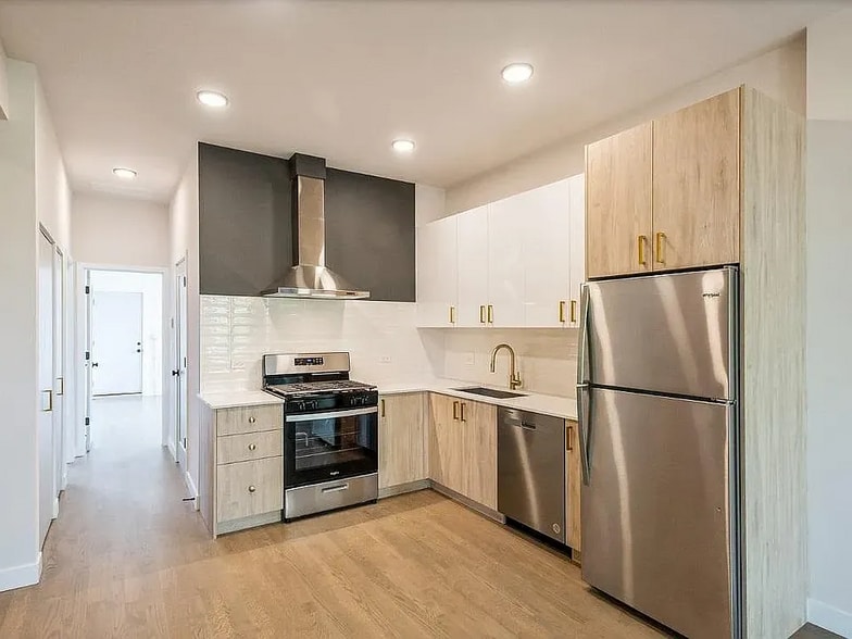 Building Photo - 841 N Mozart St