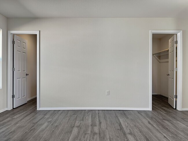 Building Photo - 8129 Sunflower Wy