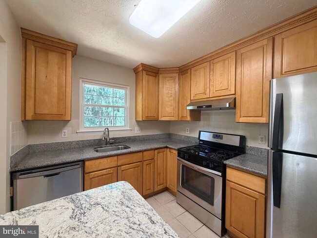 Building Photo - 19533 Fetlock Dr