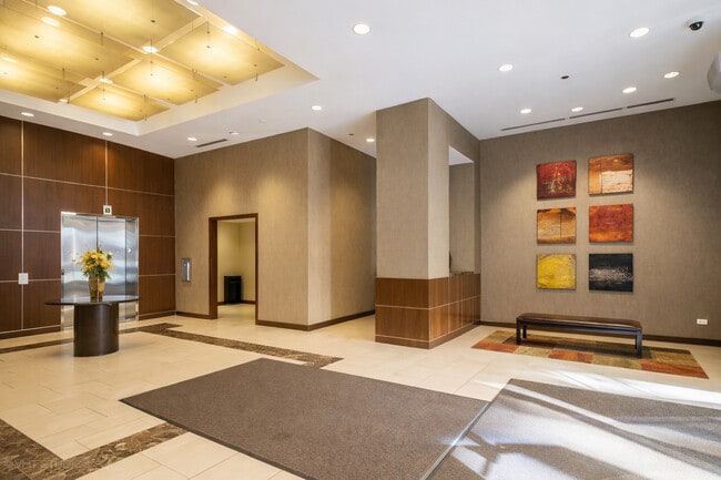 Building Photo - 200 N Jefferson St