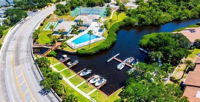 Building Photo - 1561 NE 12th Terrace