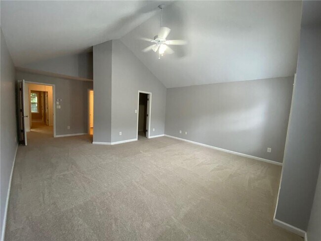 Building Photo - 397 Creek Manor Way