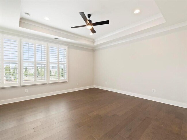 Building Photo - 355 Chiswick Cir