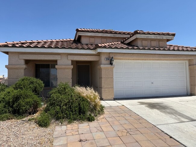 Building Photo - 3bd/2bath 1-story home!