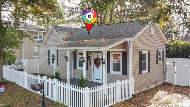 Building Photo - 1325 W Little Creek Rd