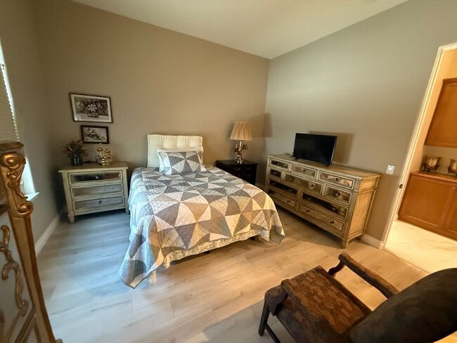 Building Photo - Stonebrook Estates-3 Bedrooms, 3351 SQFT of Luxury & Entertainment