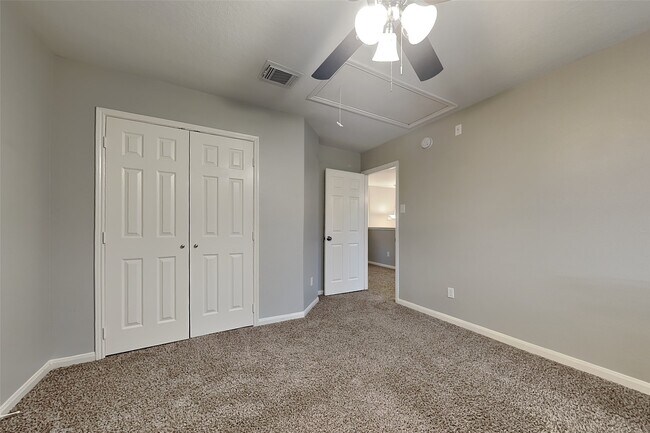 Building Photo - 32414 Angler Park