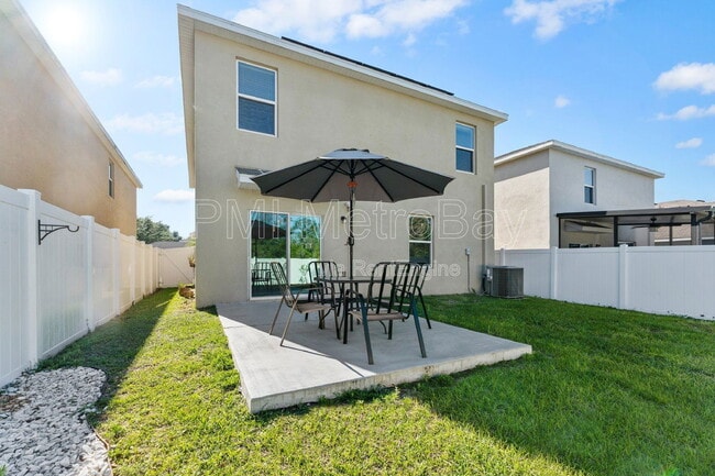 Building Photo - 105 Lacewing Pl